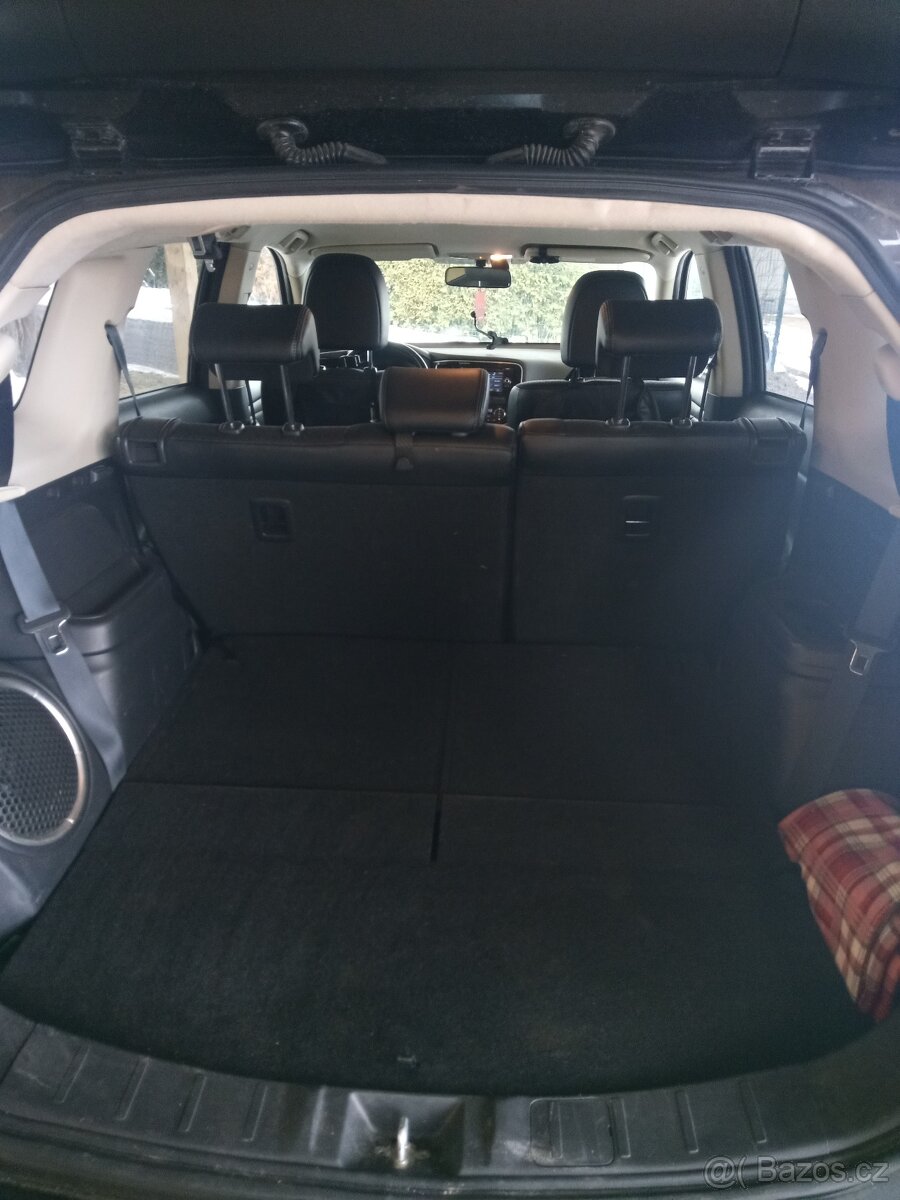Prodám Mitsubishi Outlander - 7