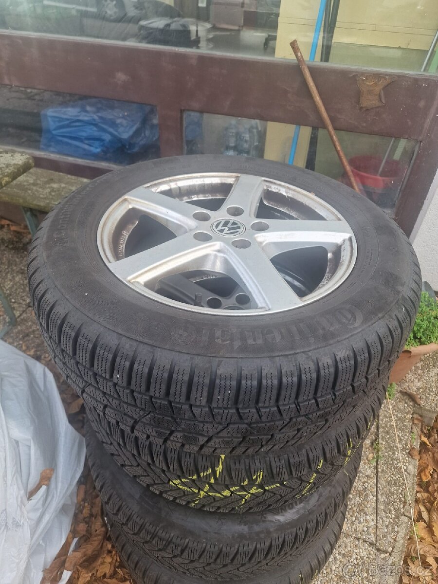 Prodám ALU VW s pneu 215/60/16 - 7