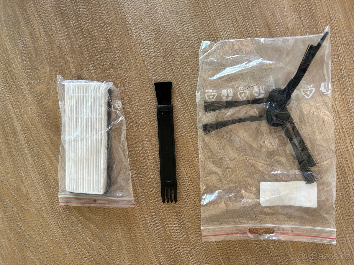 Tesla Roboticky vysavač T60 - 7