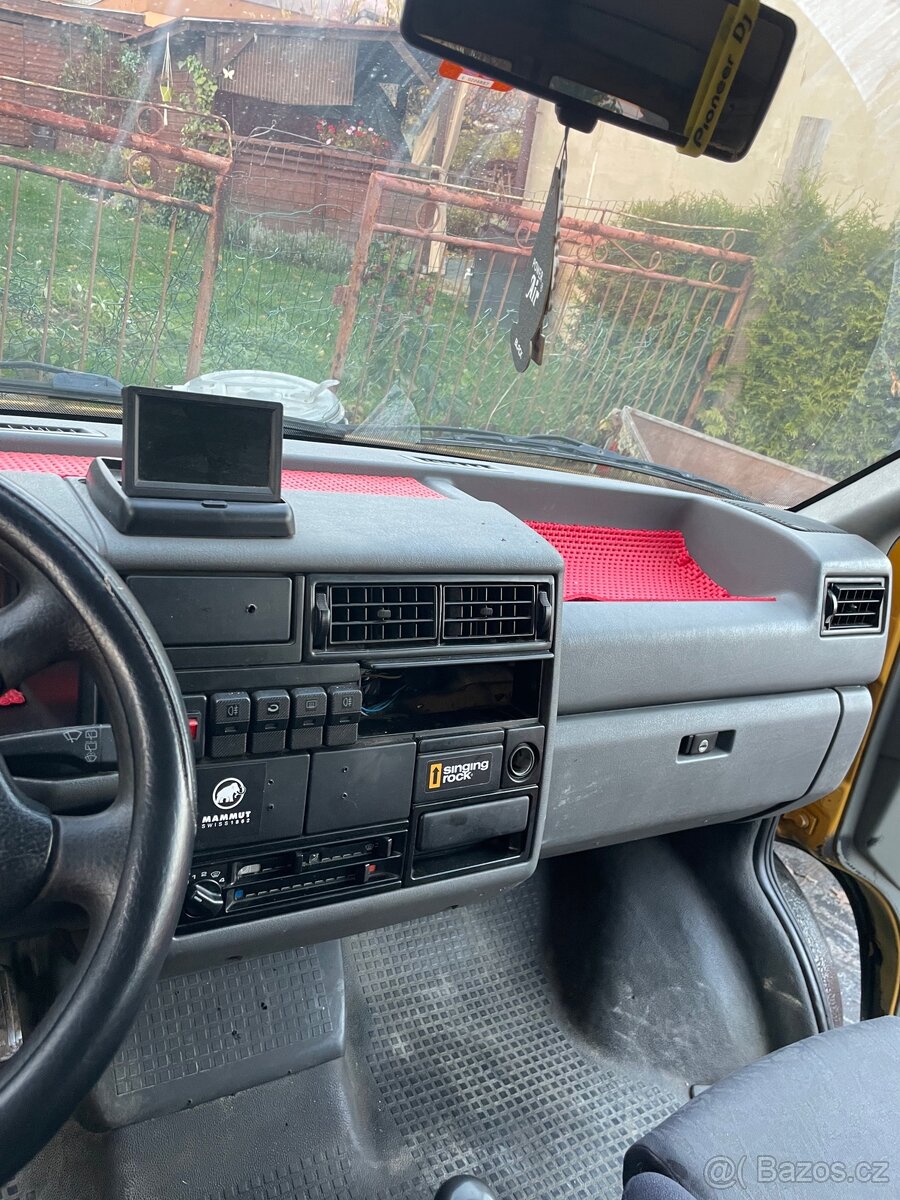 Transporter T4 verze long, nefunkčí 5. kvalt - 7