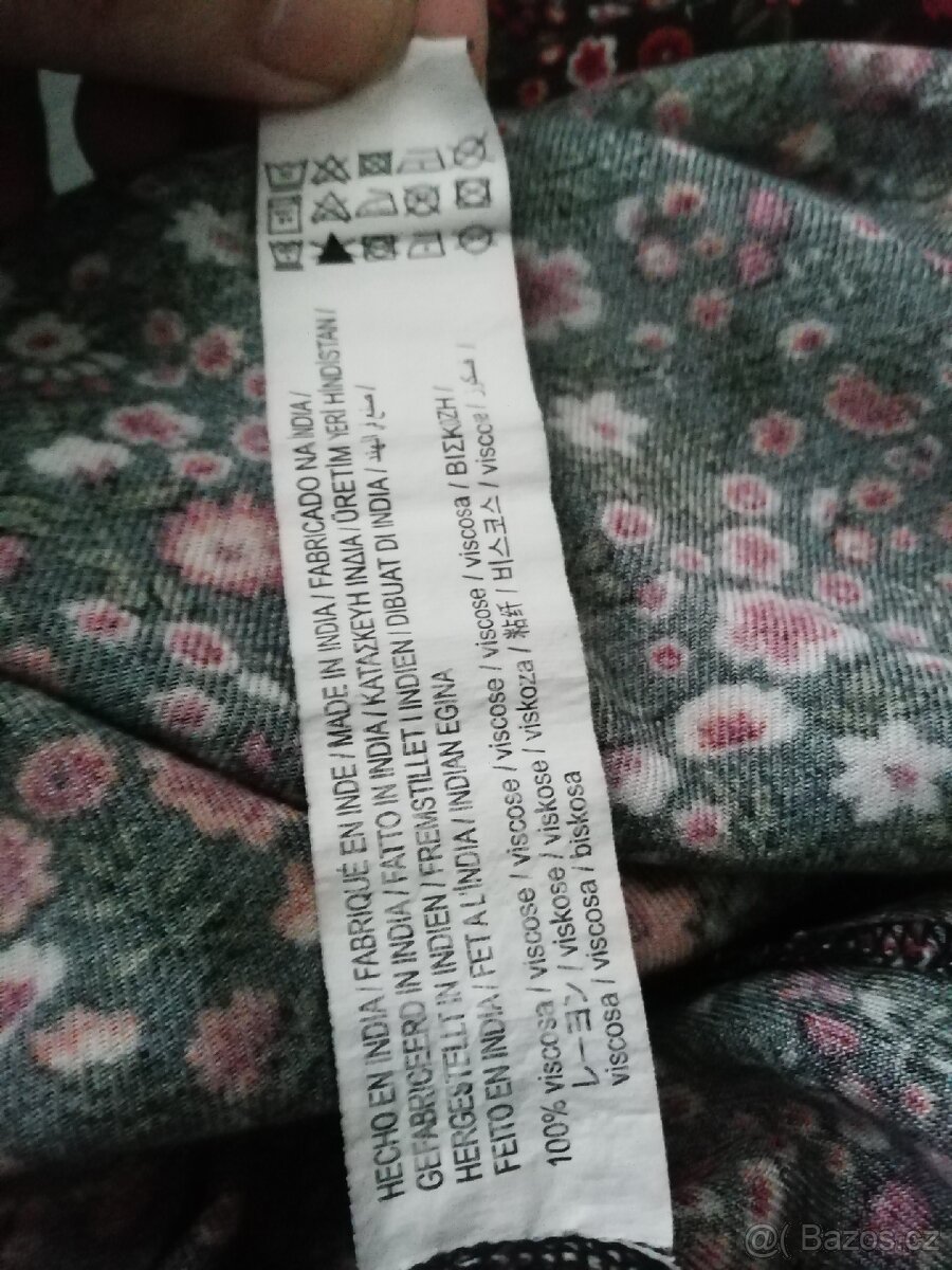 Něžné, letní šaty, přírodní materiál zn. Stradivarius, M - 7