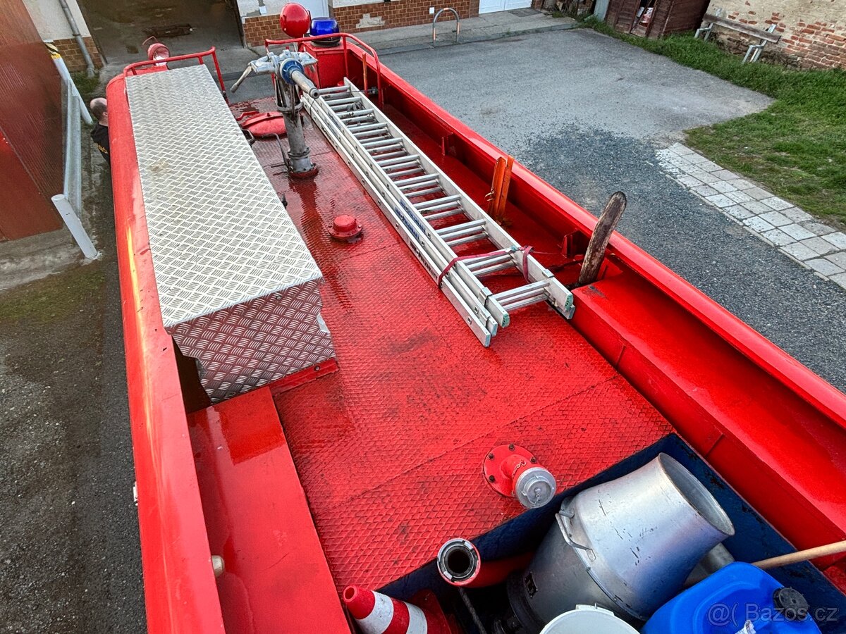 Tatra 148 CAS 32 - 7