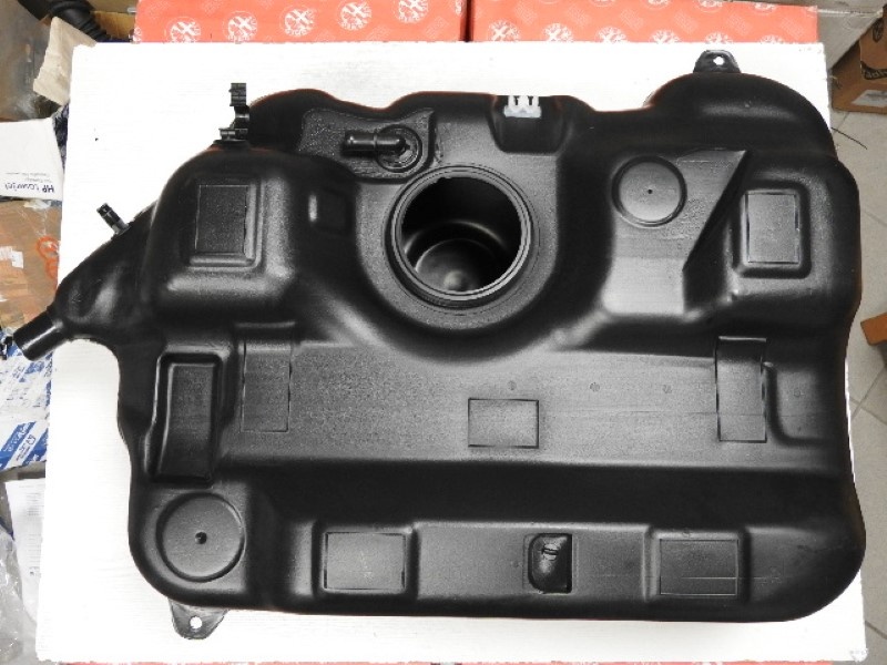 Fiat Doblo 223 nádrž výfuk zrcátka přepínač zástěrky NOVÉ - 7