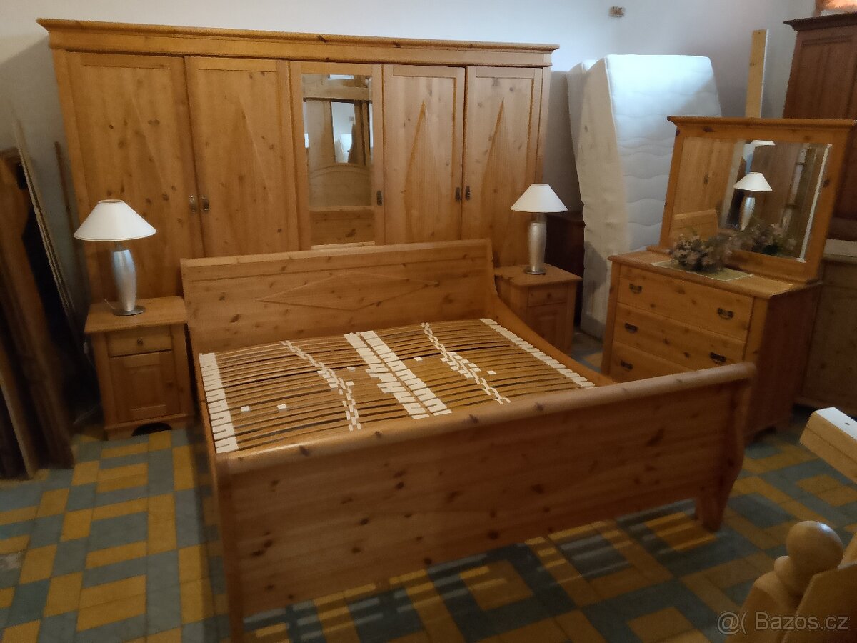 KOMPLETNÍ CELODŘEVĚNÁ LOŽNICE NORA - 7