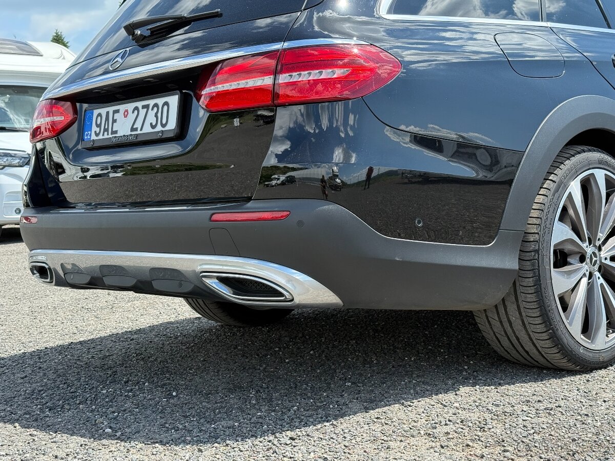 Mercedes-Benz Třídy E, 220 d 4MATIC AllTerrain - 7