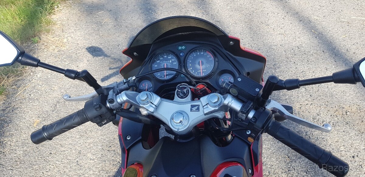 Honda CBR 125 - 7