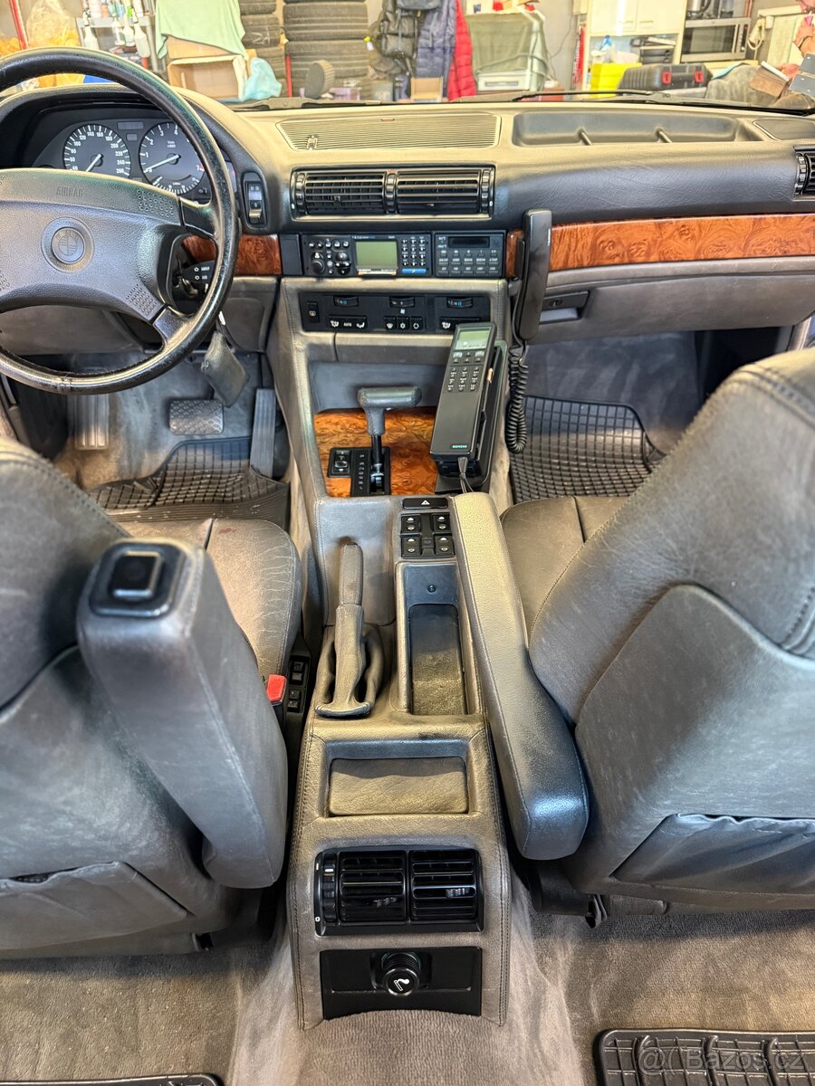 BMW E32 750 iL V12 - 7