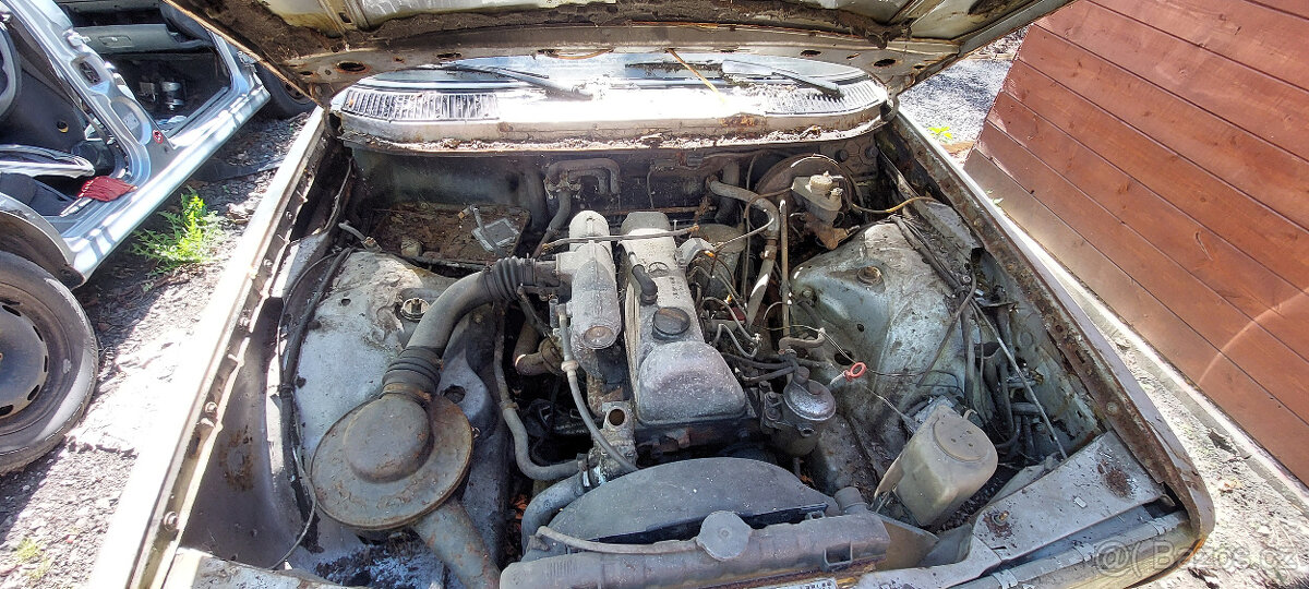 Mercedes w123 200 D - 7
