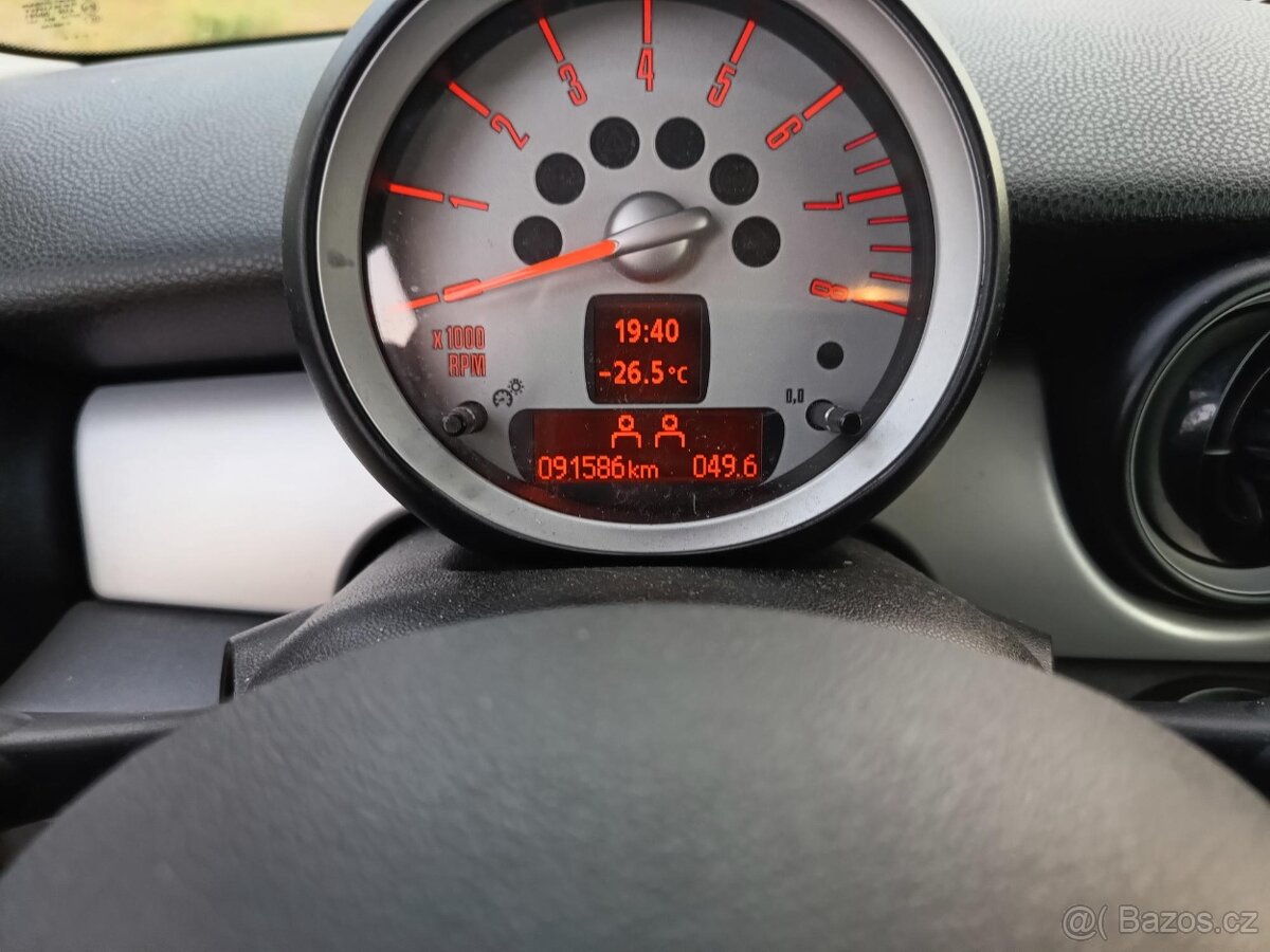 MINI COOPER 1,6 88 kW - 7