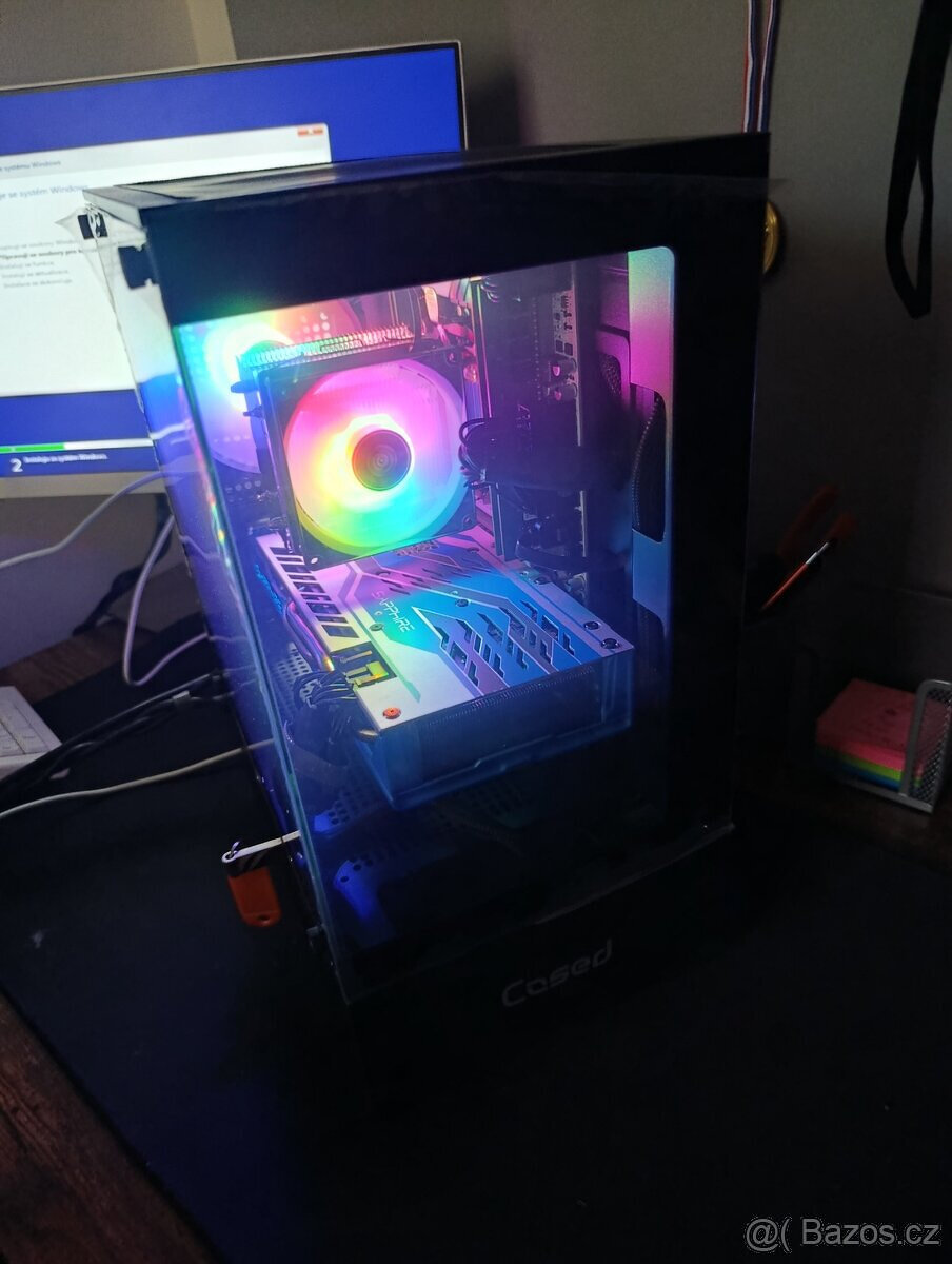 Malé Herní PC + pracovní stanice / 64 GB / 2250GB / 28 CPU - 7