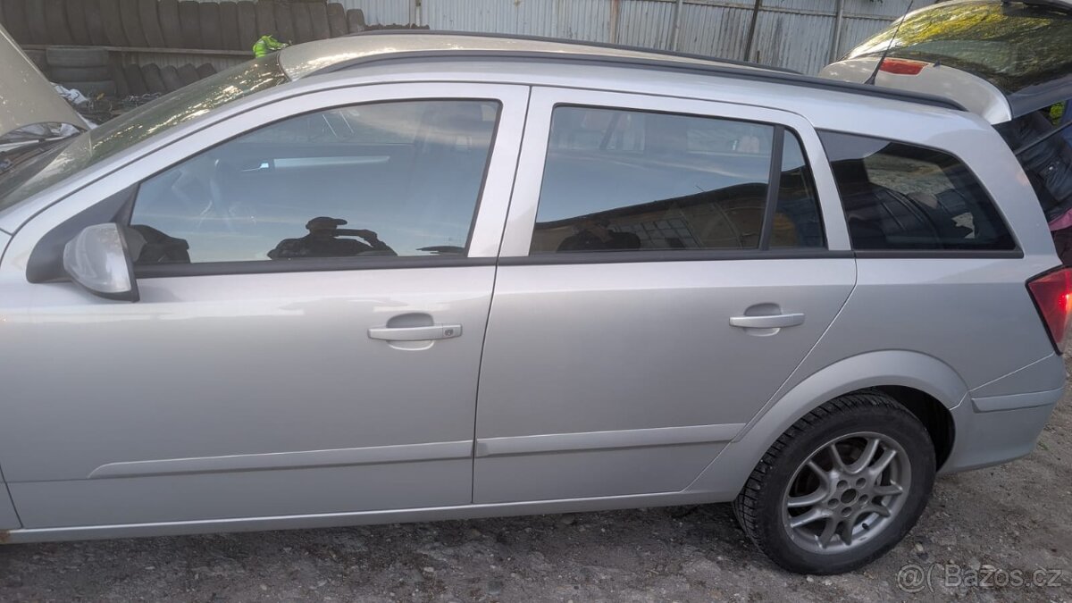 Opel Astra H 1.6 75kw 2008 r.v - 7