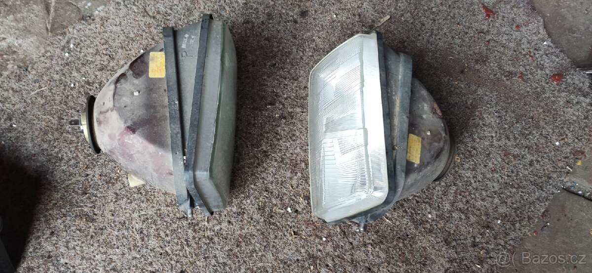 Přední emkové světlomety na Škoda 105 l 120l - 7