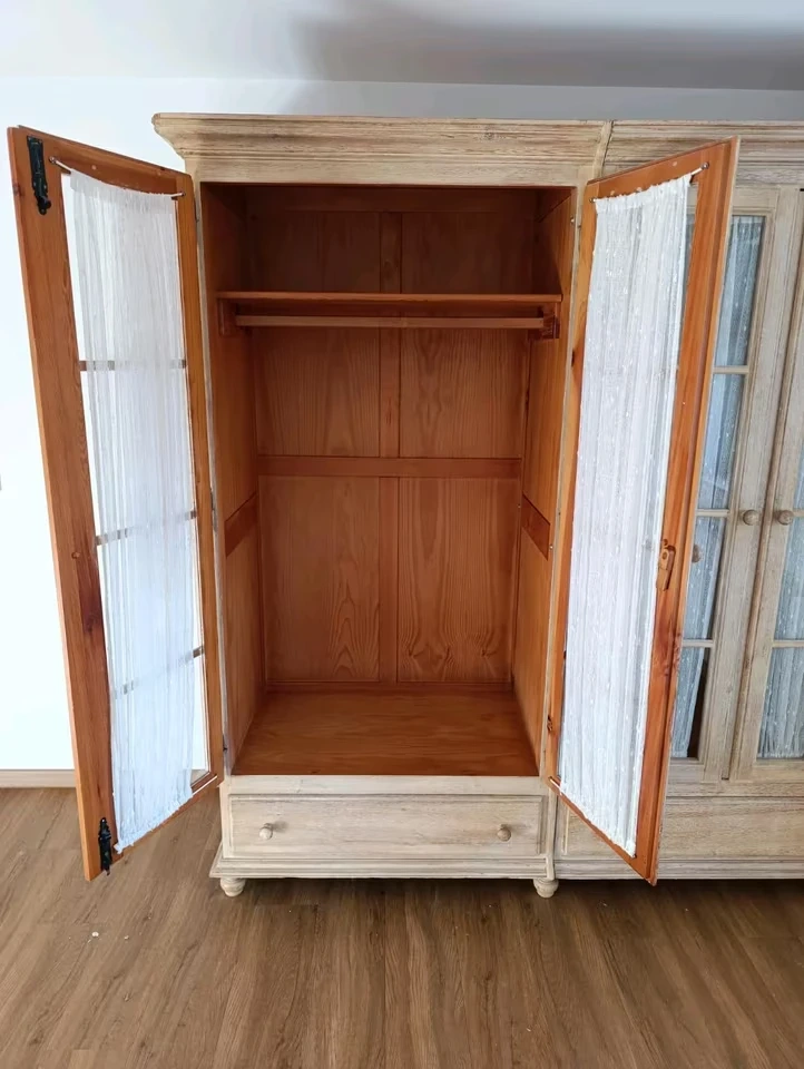 Masivní ložnice v romantickém stylu (522) - 7