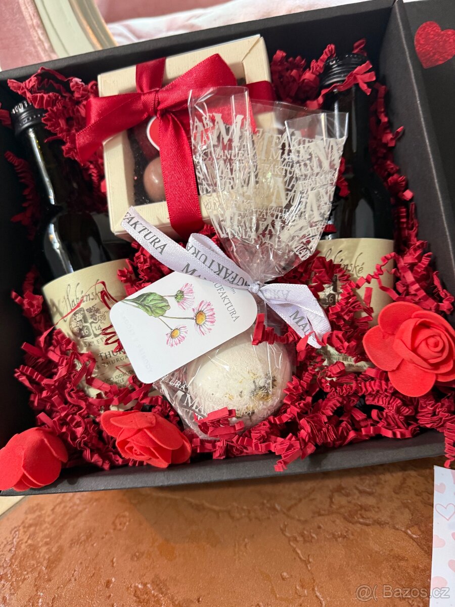 DÁRKOVÁ SADA PRO ZAMILOVANÉ N.O.V.É. - 7