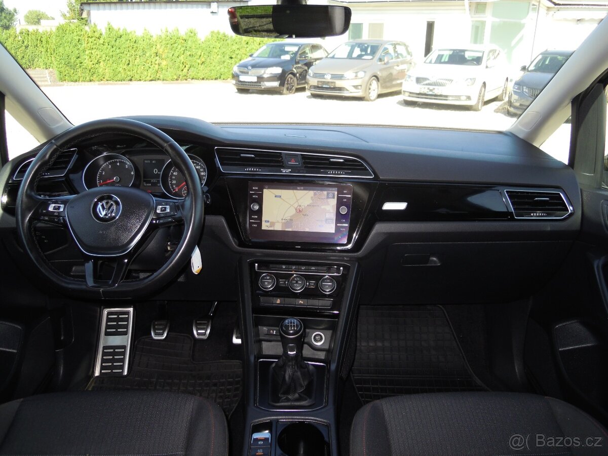 Volkswagen Touran 1.4TSi SOUND - SERVIS - 7