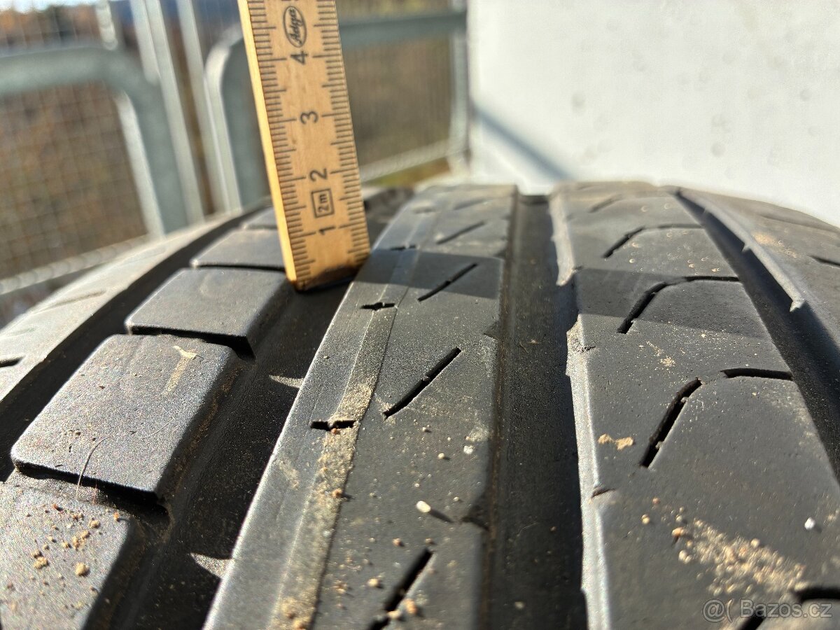 Pirelli Cinturato P7 - 215/55 R16 - 7