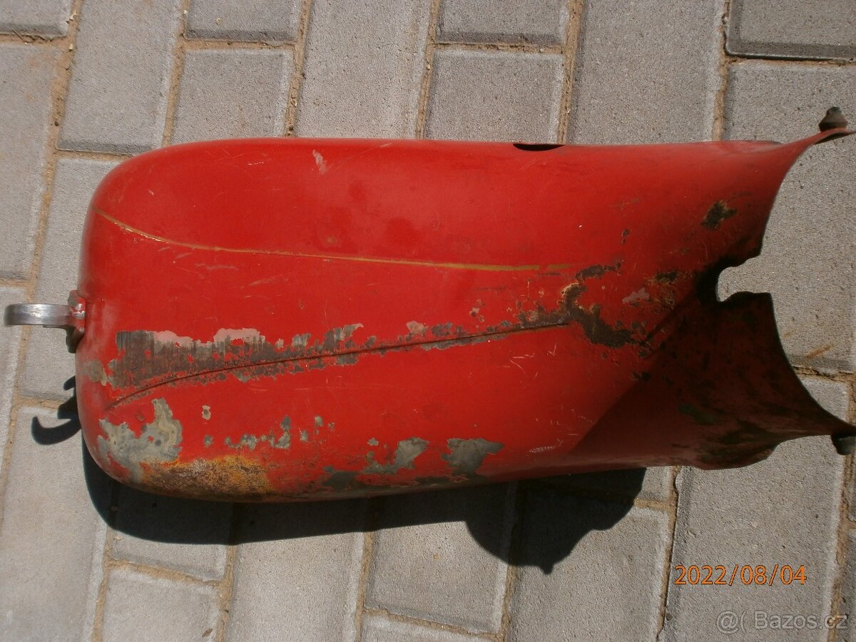 plechařina jawa 20 - 7