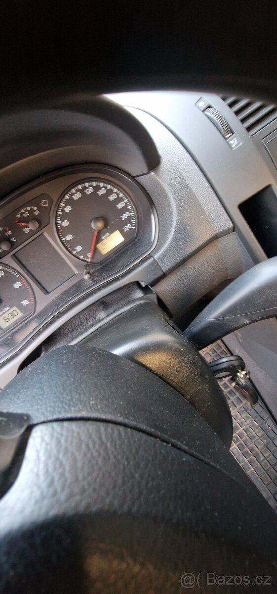 Vw polo 9N 1.2htp 40kw 3dvéřák - 7