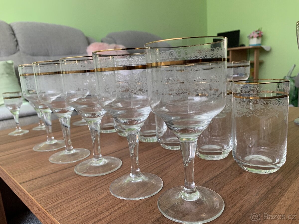 Sklenice na víno, šampaňské, pivo, koňak, vodu, TOP STAV - 7