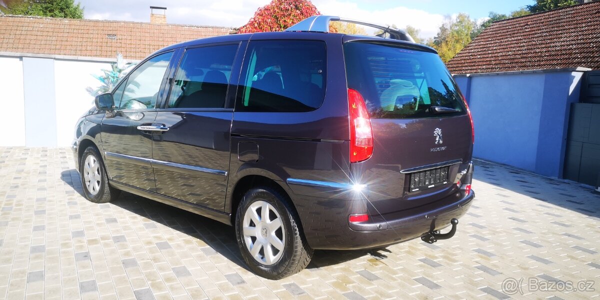 Peugeot 807 2,0 HDI - 100kw. 7 MÍSTNÉ - STYLE - HEZKÝ STAV - 7