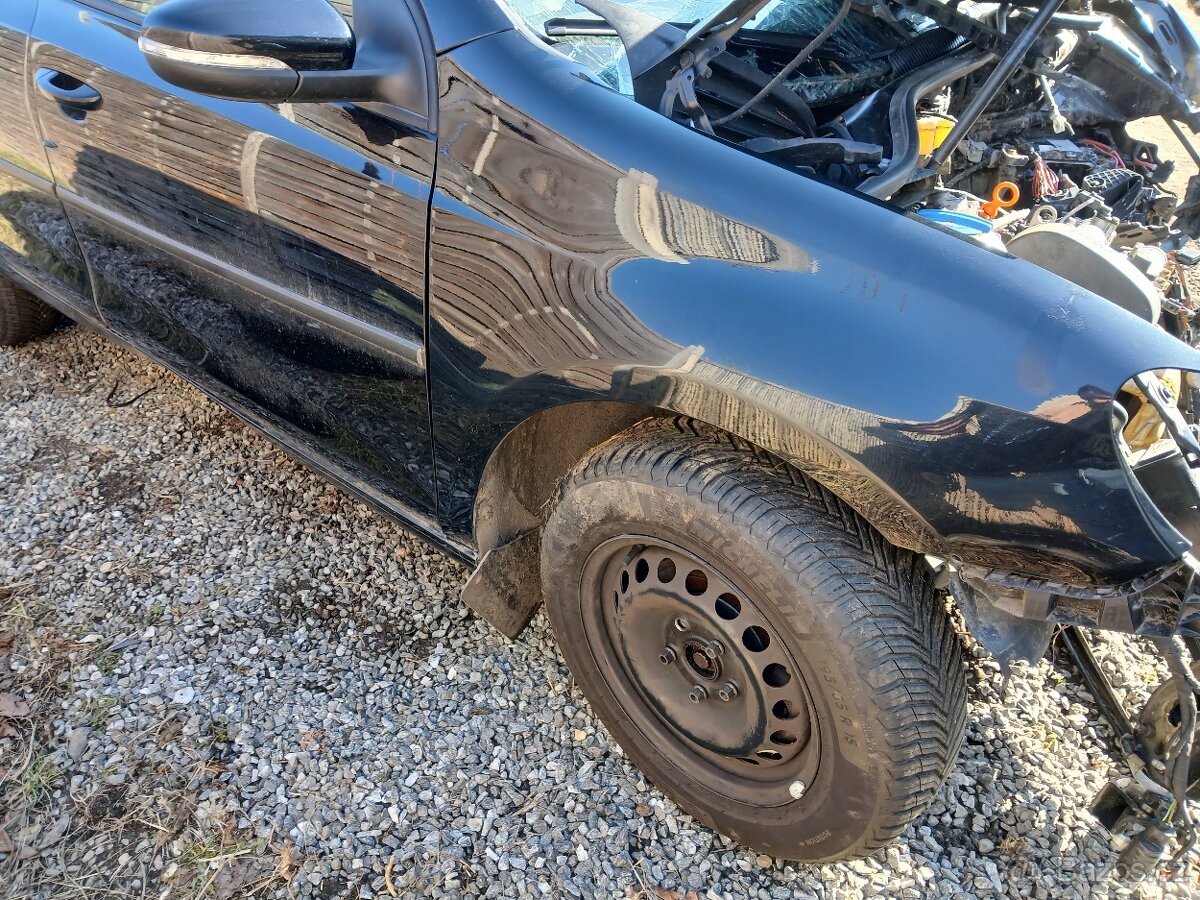 VW Golf 6 prodám dily - 7