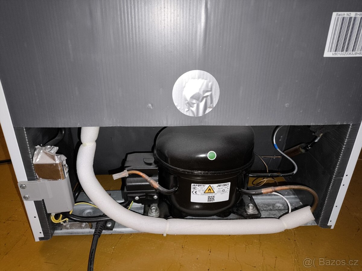 Lednice Whirlpool 100 litrů úsporná - 7