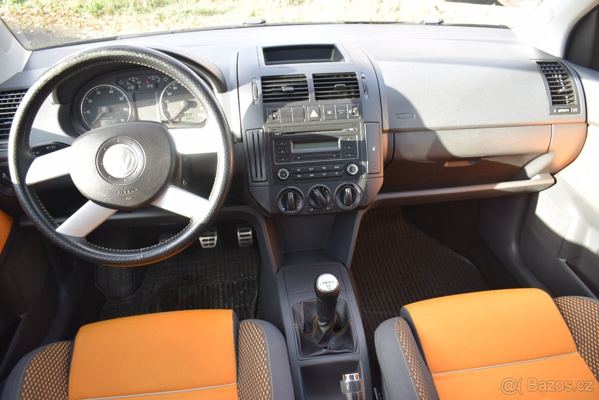 Volkswagen Polo 1,4 i CROSS,SUPER STAV - 7