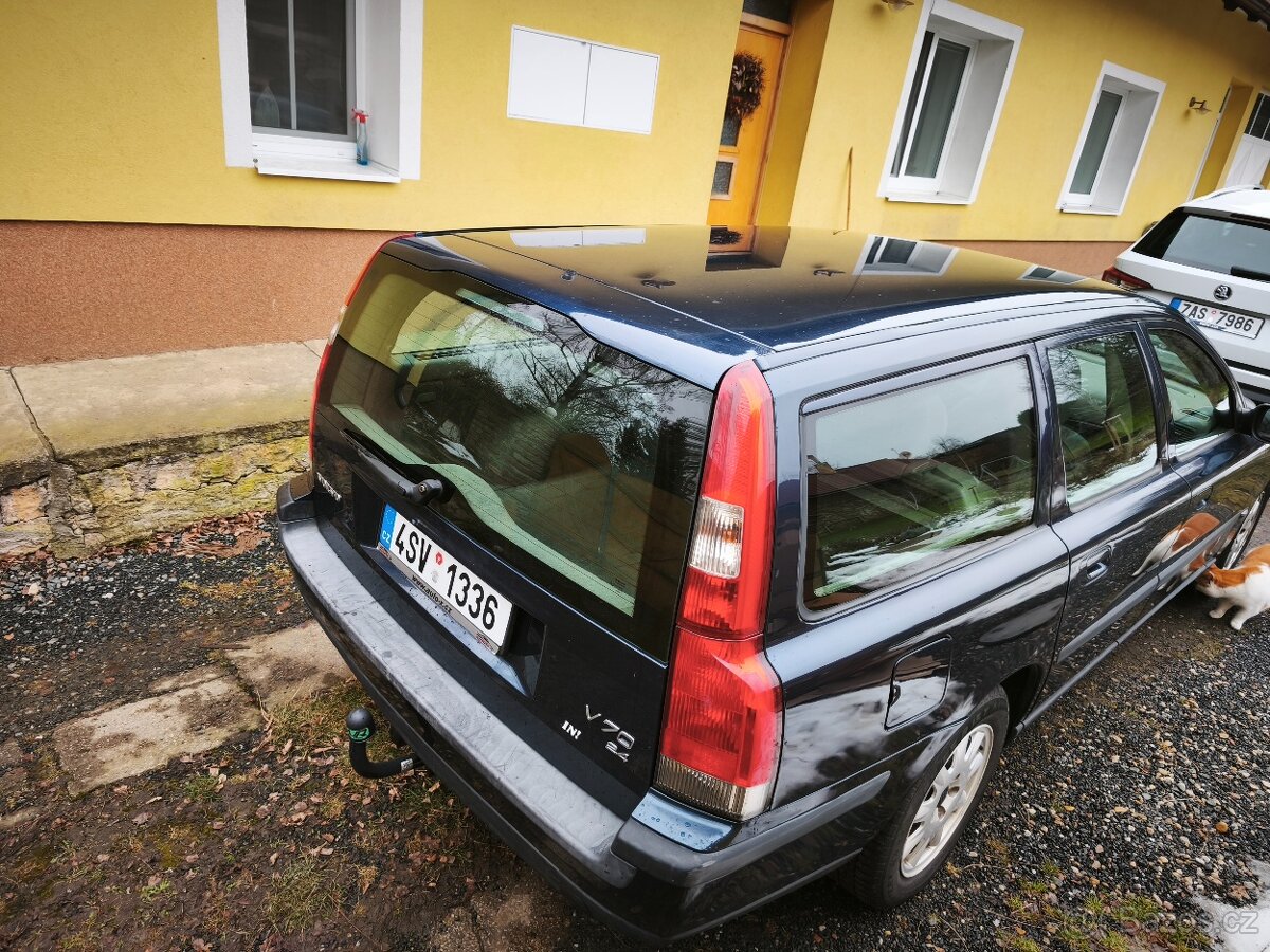 Volvo V70 2.4i 125kW - 7