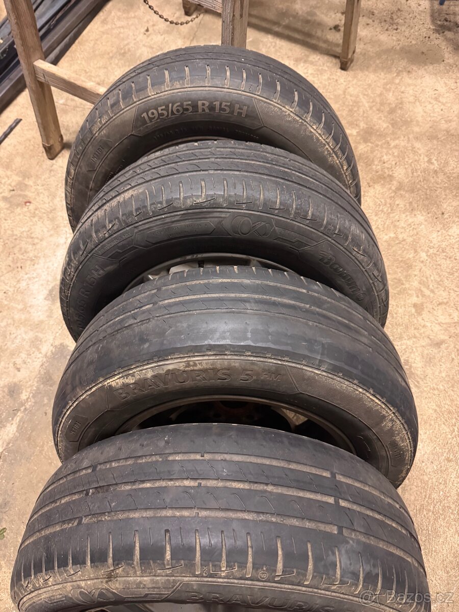 ,,15” Litá kola + pláště - 7