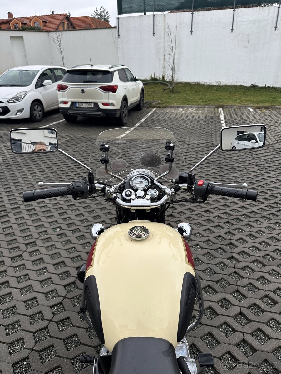 Royal Enfield Classic 500 - 7