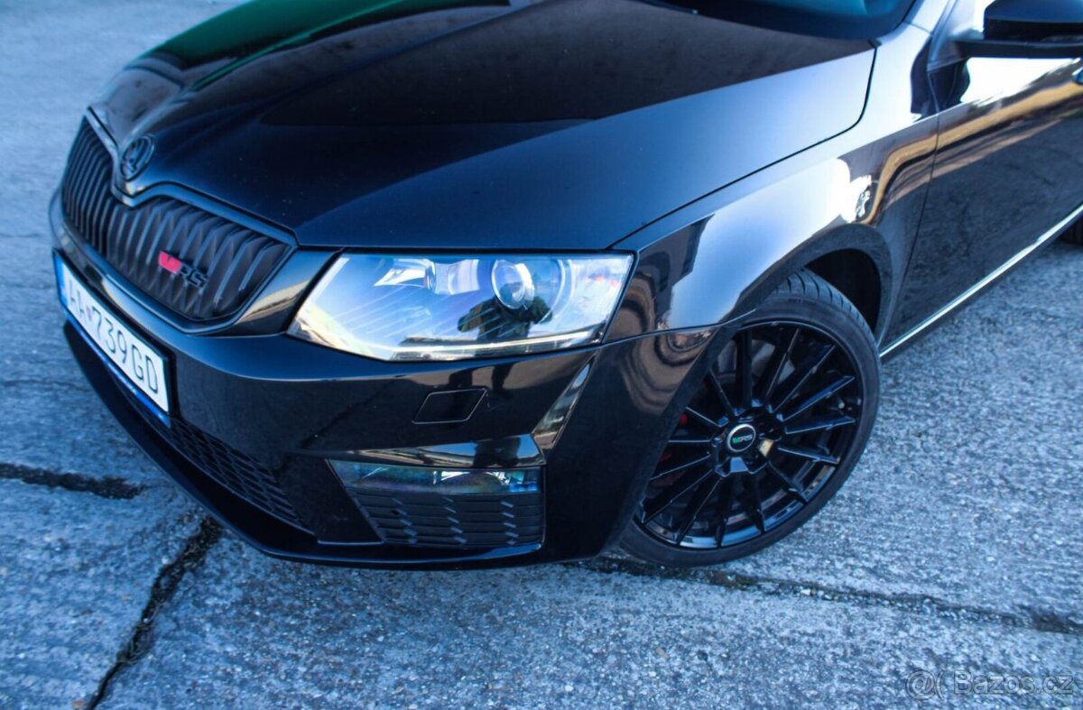 Škoda Octavia Combi 2.0 TDI RS DSG - 7
