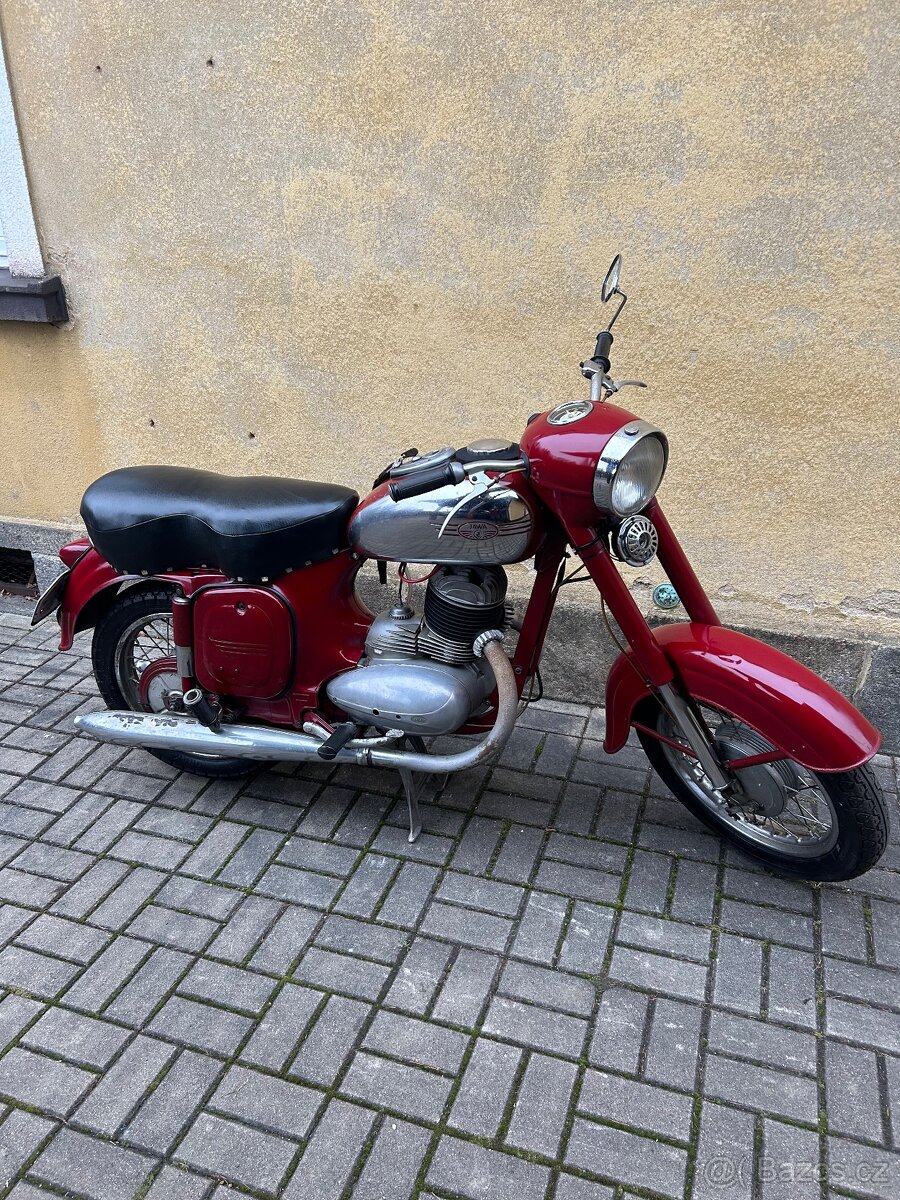 Jawa 250 - 7