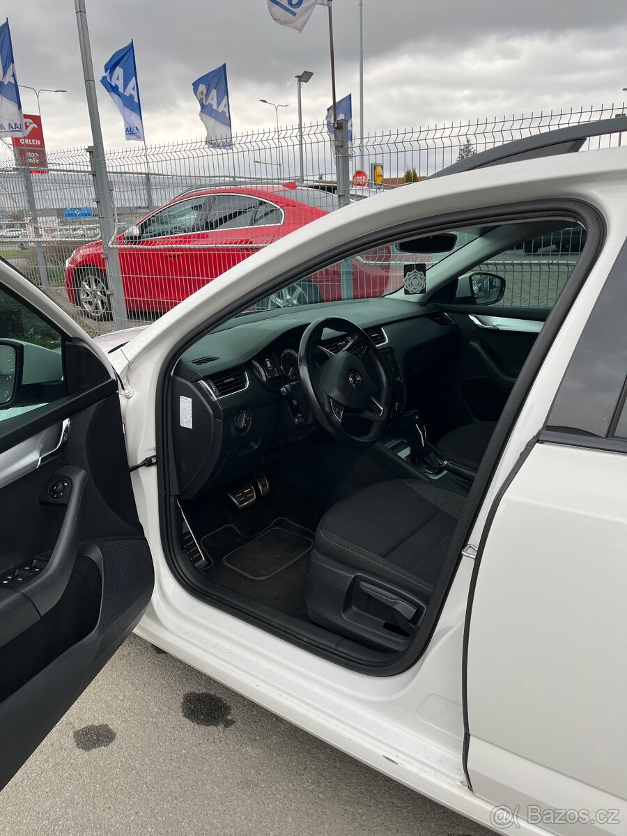 Škoda Octavia 1.5 GTEC 96kw - 7