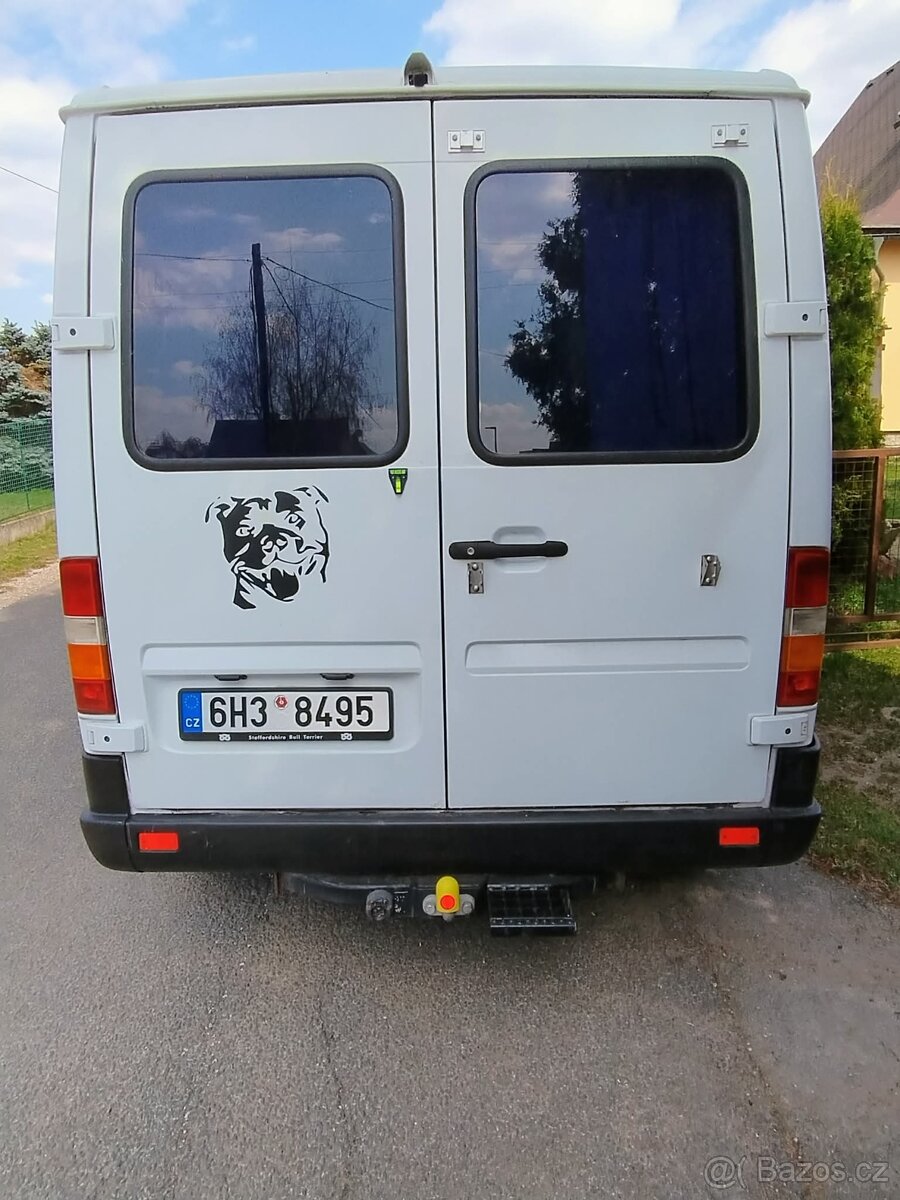 Obytný Mercedes Sprinter 212D - 7