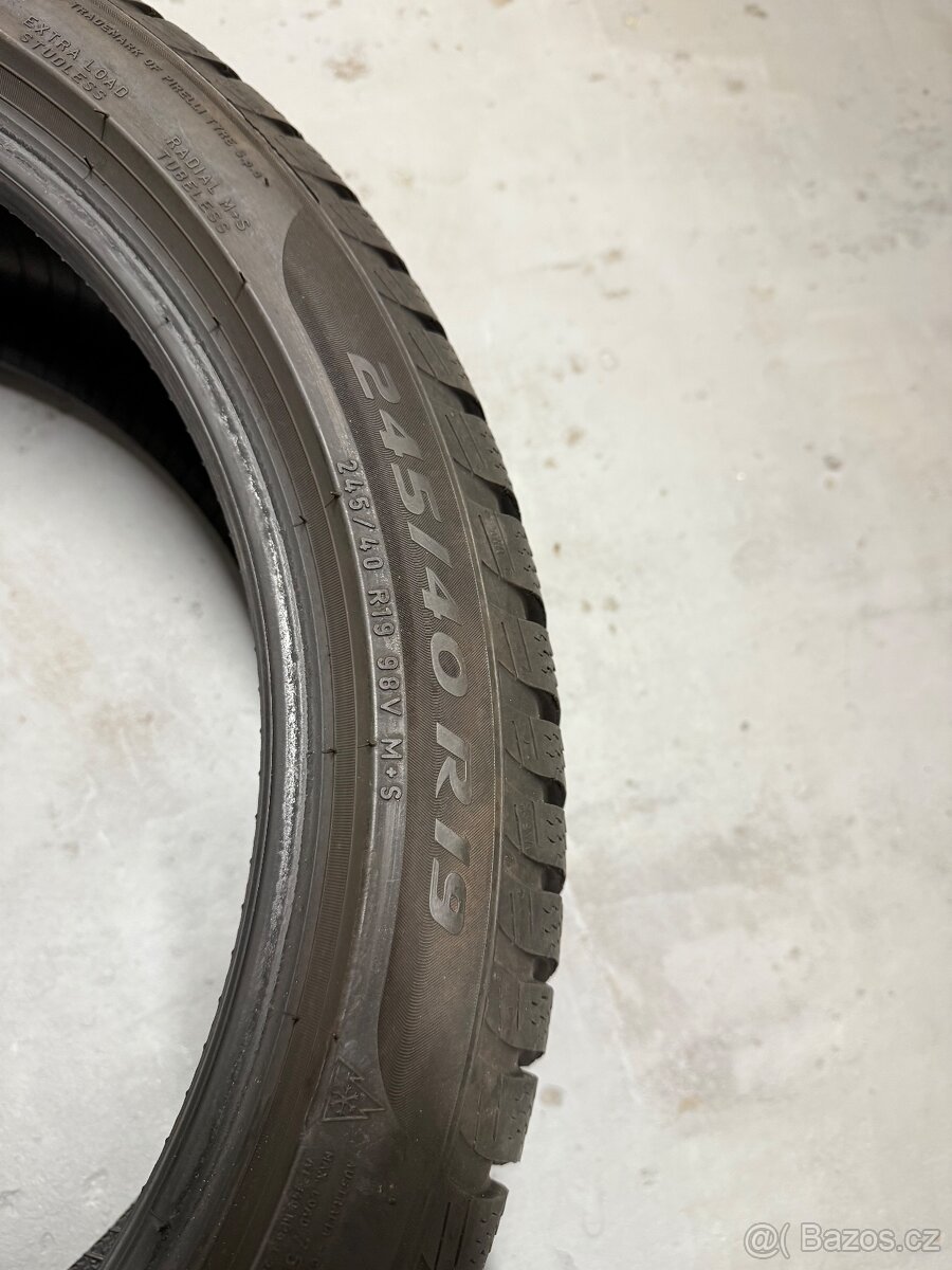 245/40 275/35 R19 PIRELLI Sottozero 3 Run Flat zimní - 7