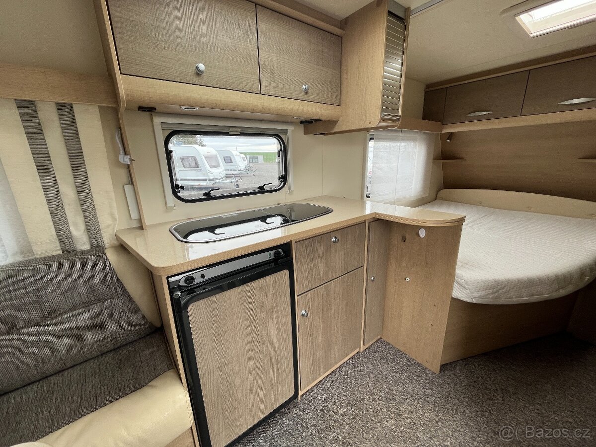 Karavan Bürstner 450 TS Premio, mover, markýza - 7