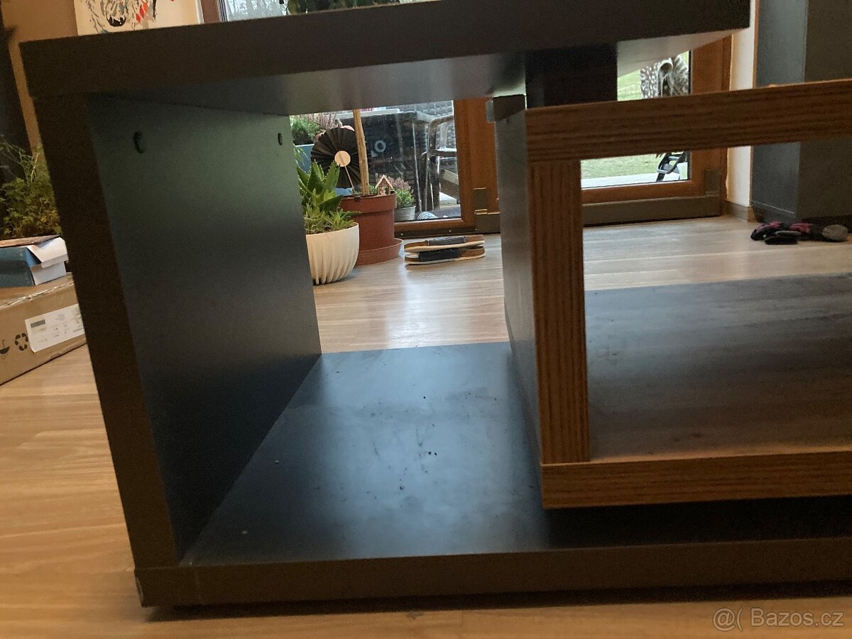 Konferenční stolek - 7