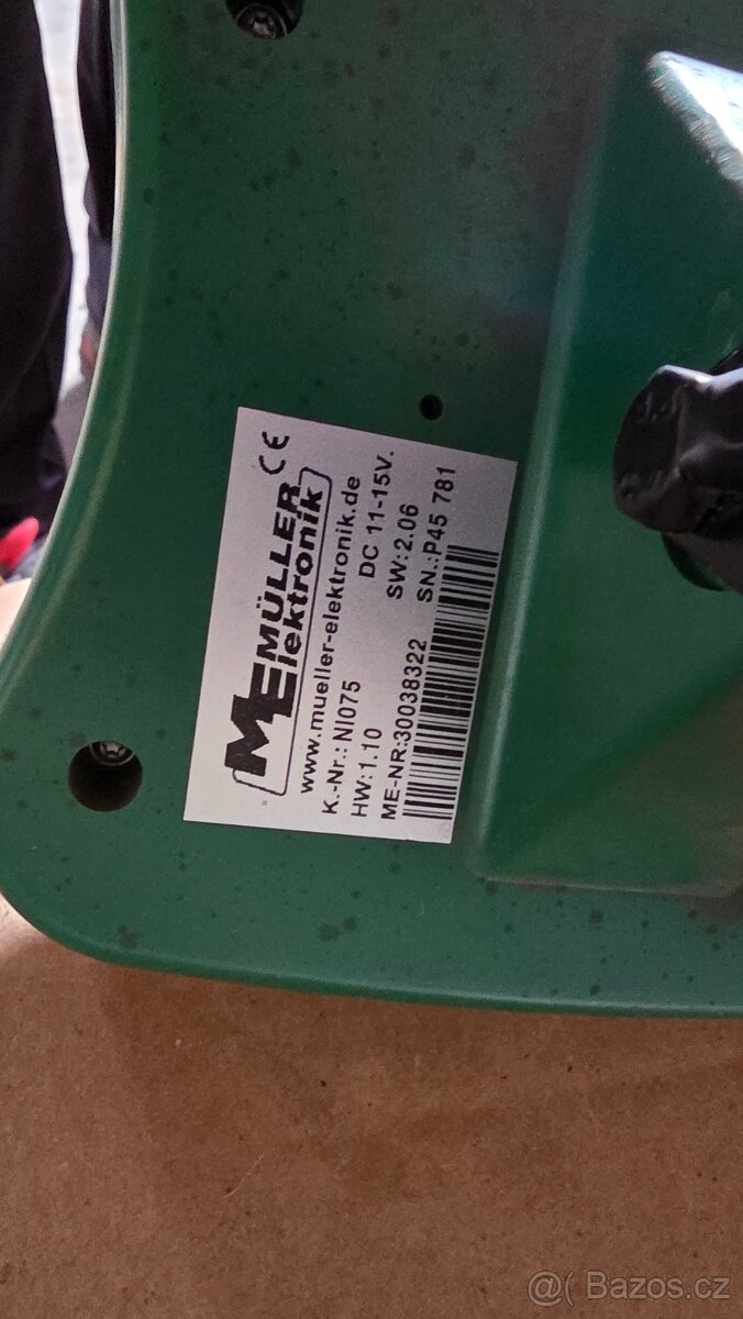 PRODÁM ROZMETADLO AMAZONE - 7