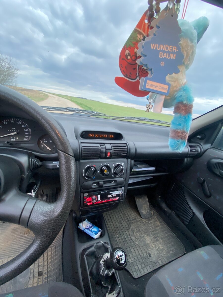 Opel Corsa 1.2 33kw - 7