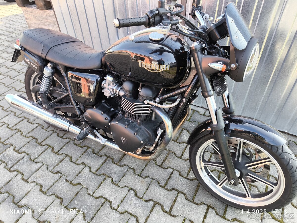 Triumph Bonneville SE - 7