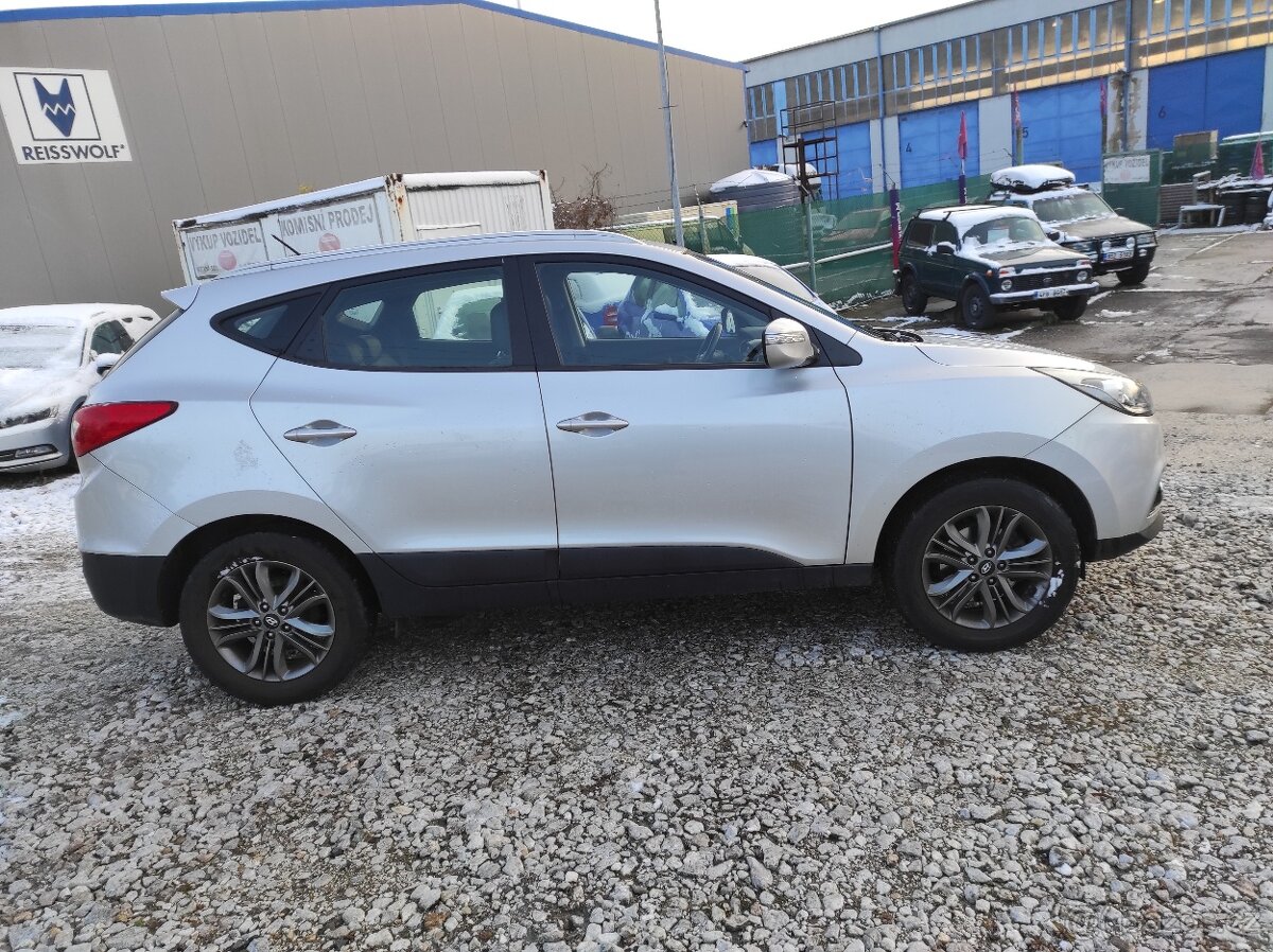 Hyundai ix35 4x4 - PĚKNÝ STAV - 7
