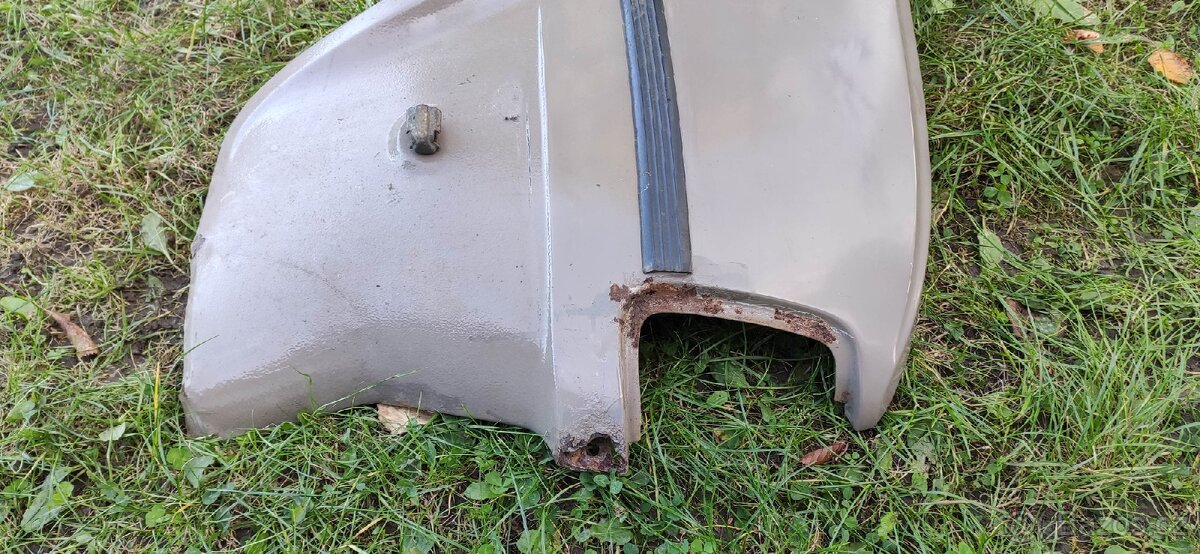 Pravý blatník škoda 105l 120l 130l - 7