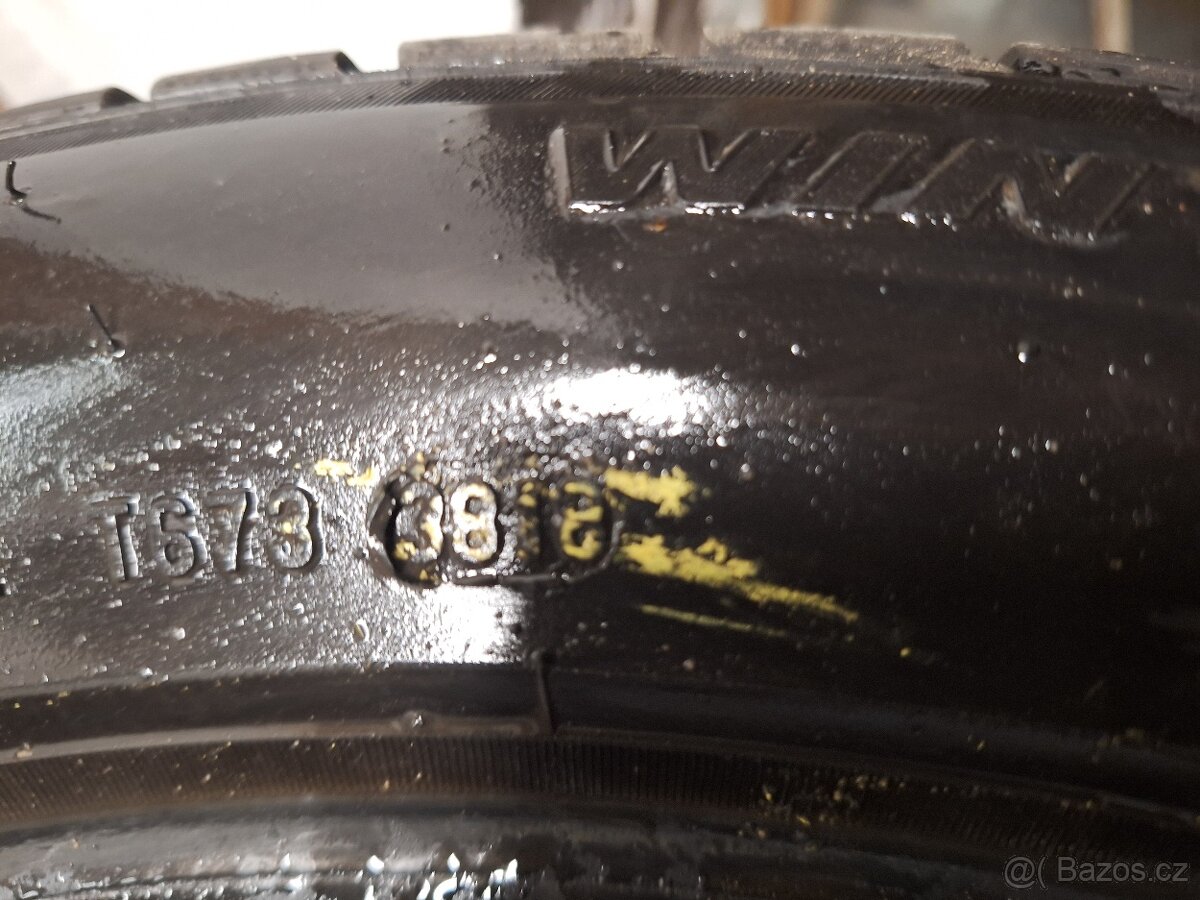 Prodám zimní pneu 245/50/18 100H Pirelli - 7