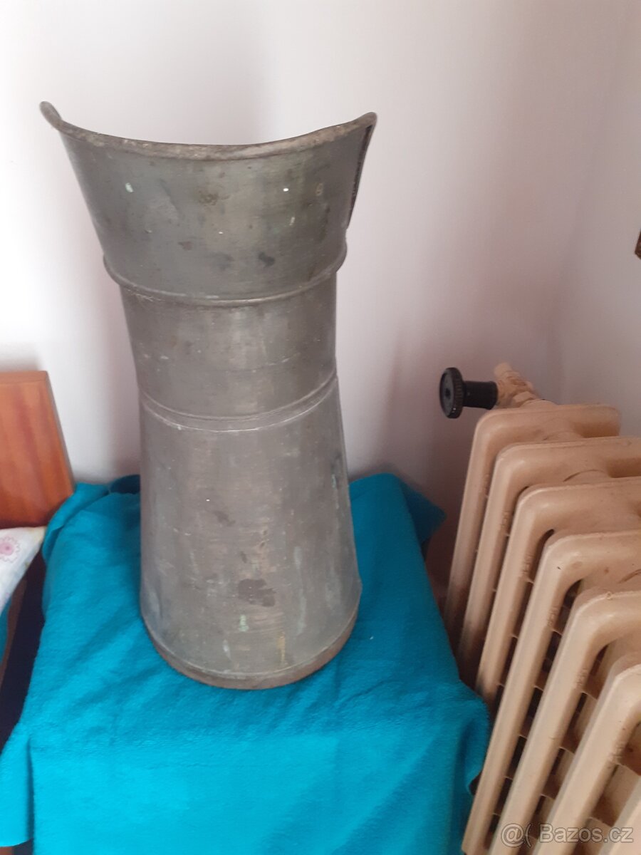 Starožitna ,velká nádoba měrka do pivovaru ,demizon - 7