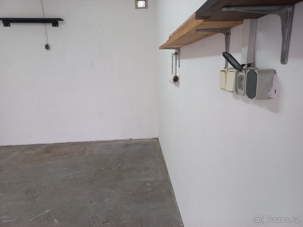 pronájem garáže - 7