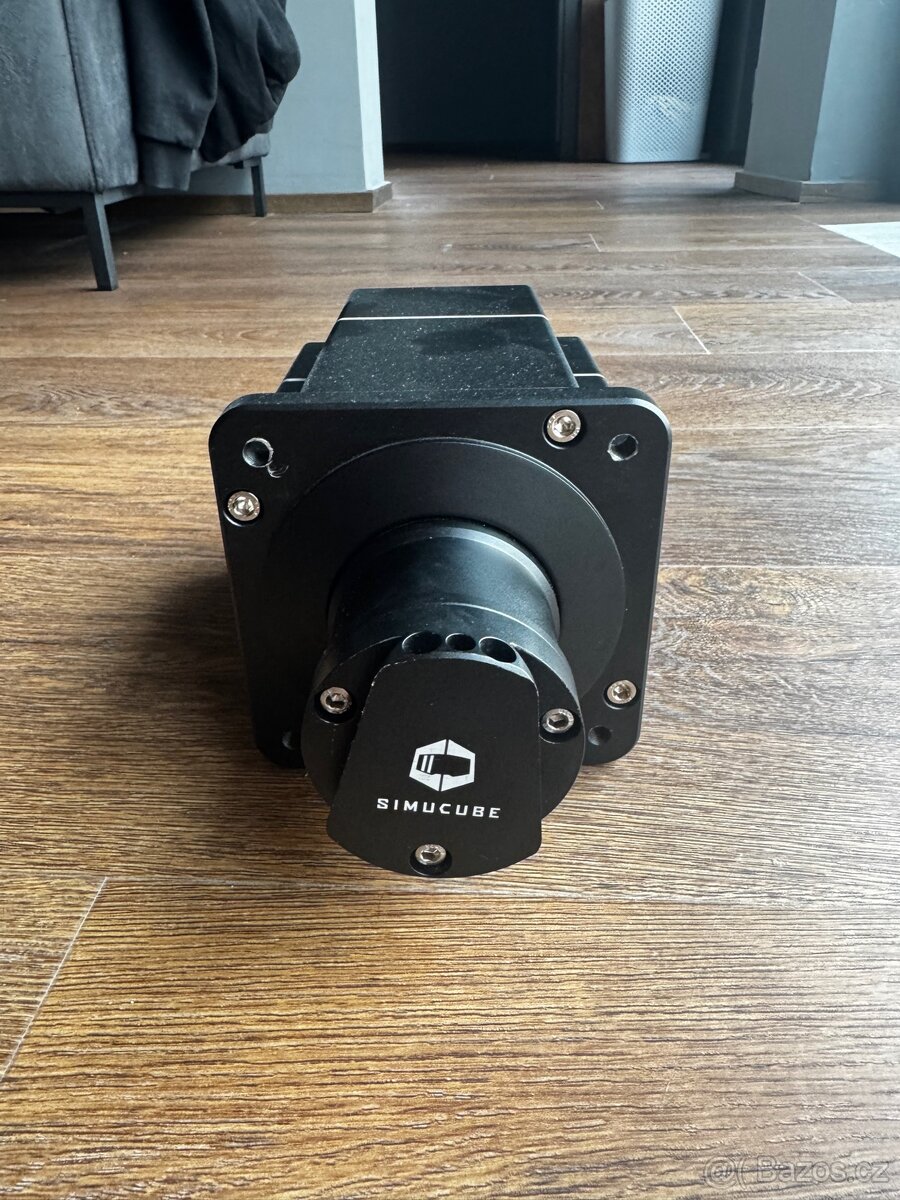 Sim-racing simulátor na prodej – TOP stav, profi komponenty - 7