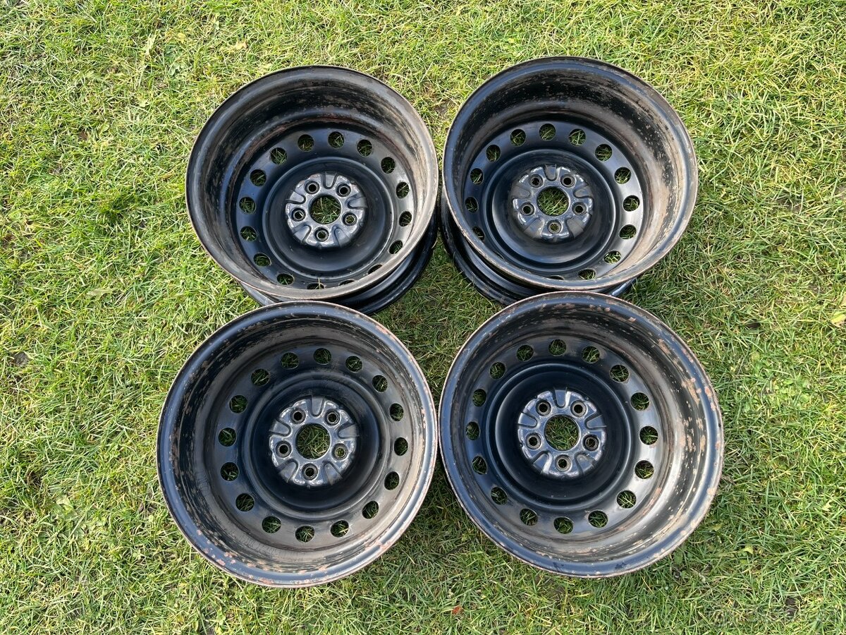 Plechové disky 6Jx15 ET39 - šrouby 5x100-středová díra 54,1 - 7