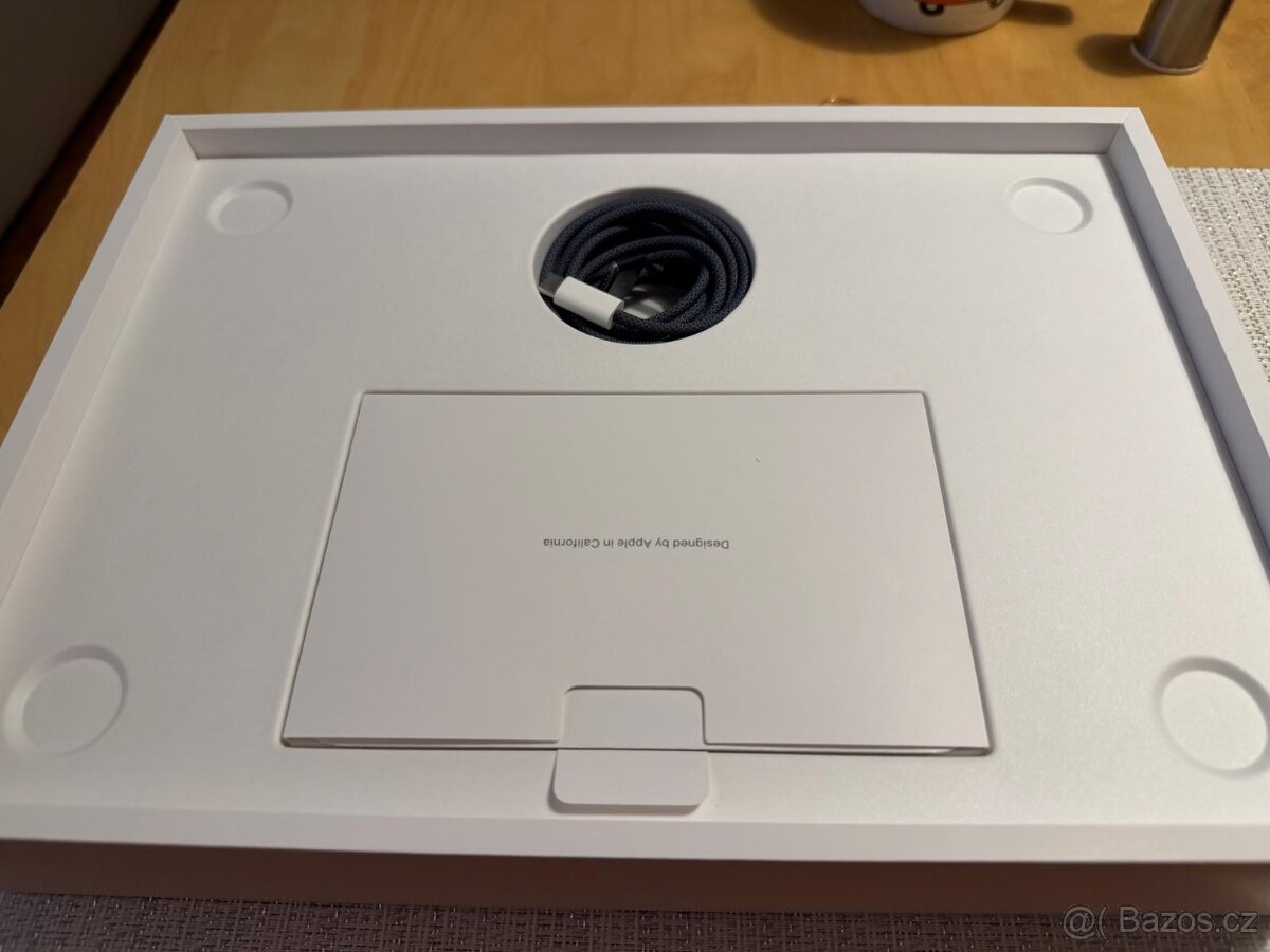 Apple MacBook Air 13" M3 16/512 GB, v záruce - 7