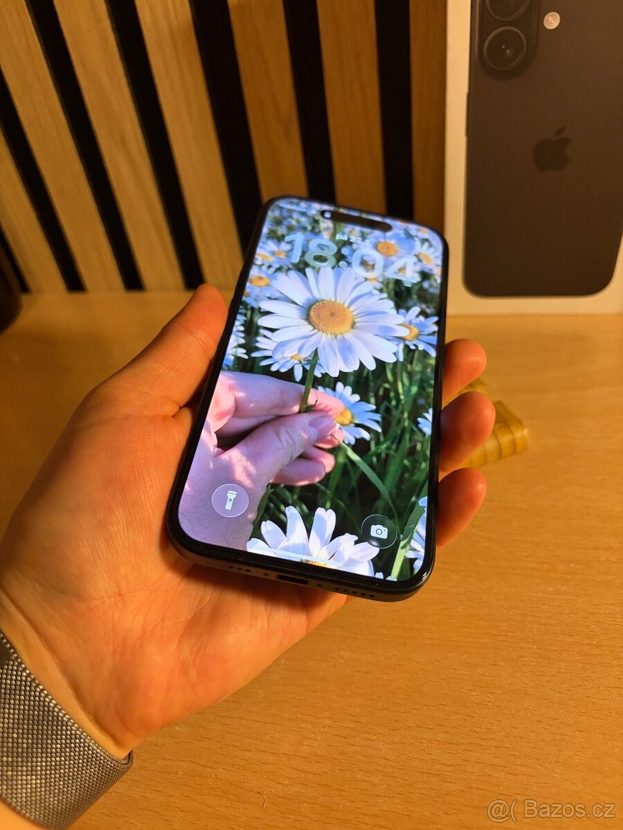 Iphone 16 černý - 7