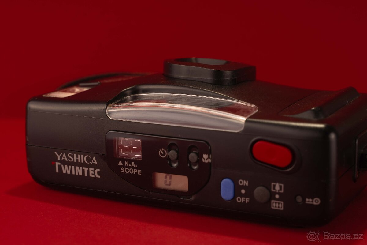 Yashica Twintec AF - 7